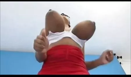 شقراء بشكل سكس عربي جديد وقديم صحيح