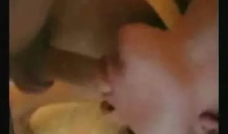 أول اثنين لقطات سكس من افلام مصرية من المنتجات